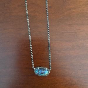 Kendra Scott necklace